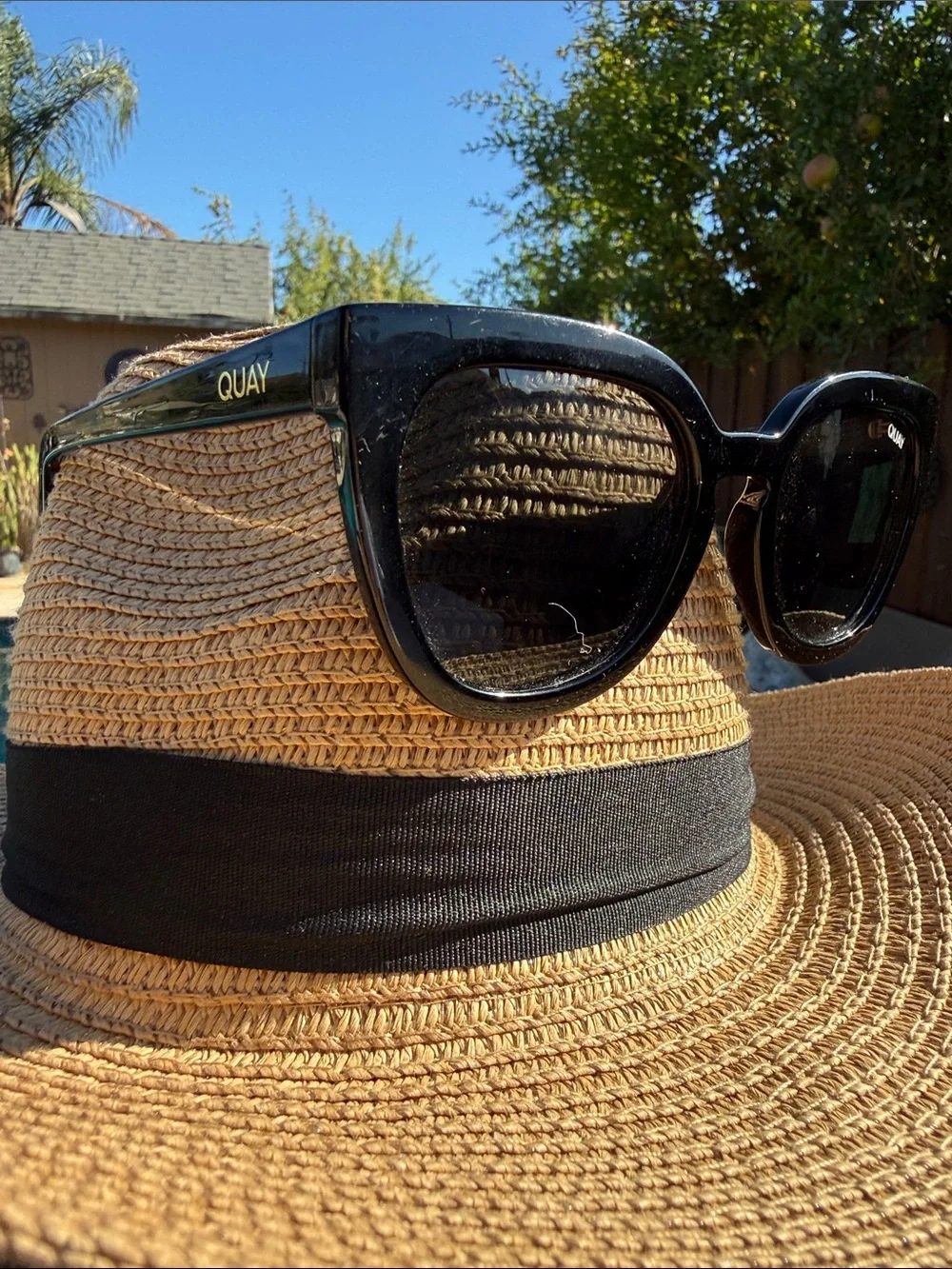 Quay New Polarized Black Cat Eye unisex sexy fun not too cat
